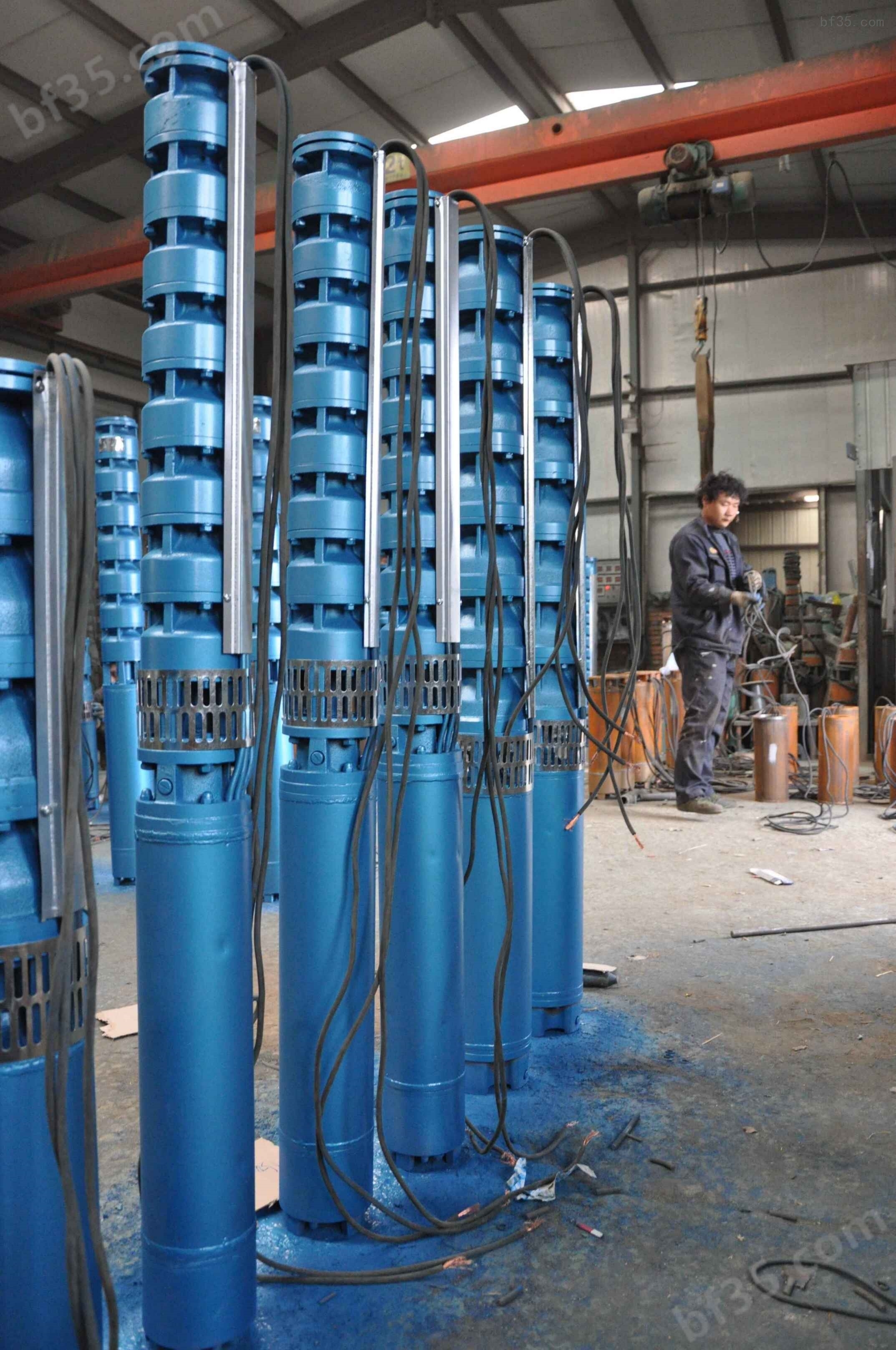 铸铁材质QJ深井泵 城市、工厂铁路供给水泵